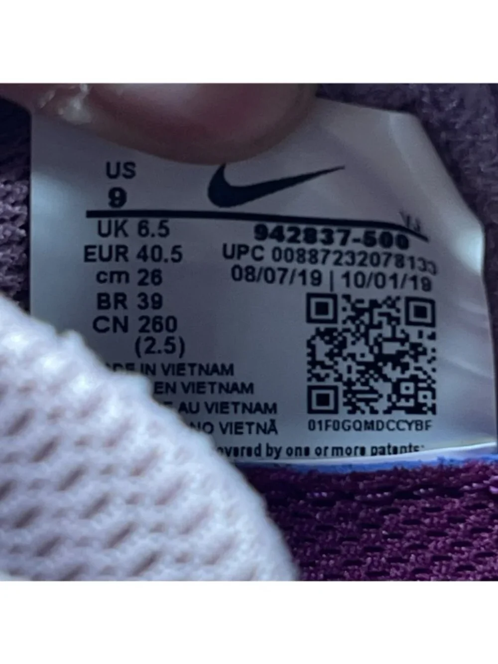 Nike Free RN 2018 Women's Size 9 Running Shoes Plum Chalk True Berry